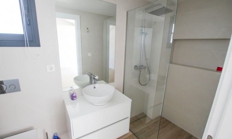 Resale - Villa -
Polop