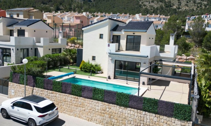 Resale - Villa -
Polop