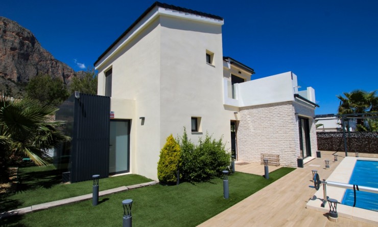 Resale - Villa -
Polop
