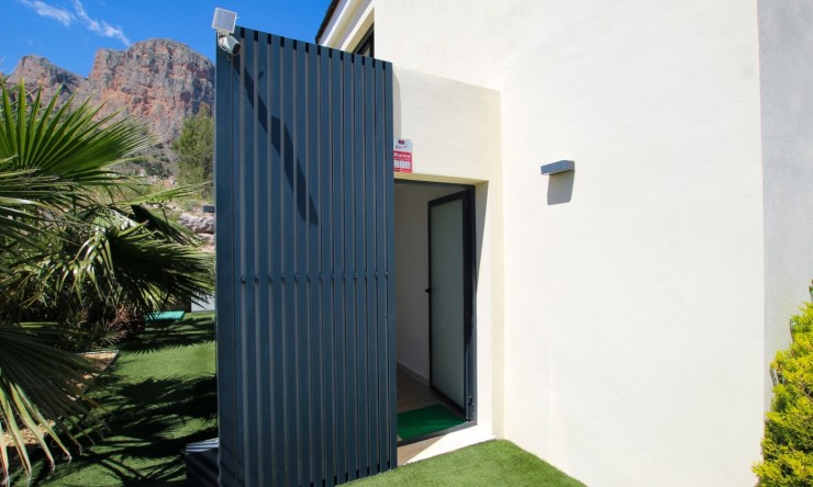 Resale - Villa -
Polop