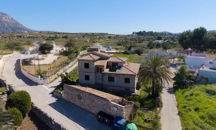 Resale - Villa -
Gata de Gorgos