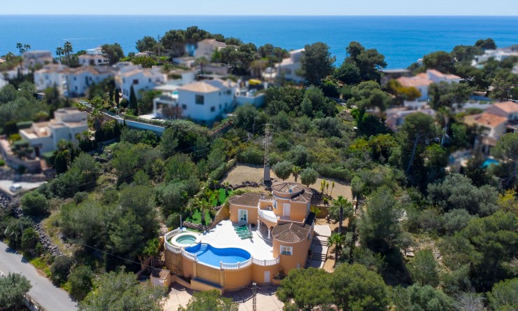 Resale - Villa -
Jávea - Costa Nova