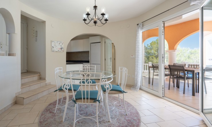 Resale - Villa -
Jávea - Costa Nova