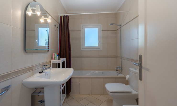 Resale - Villa -
Jávea - Costa Nova