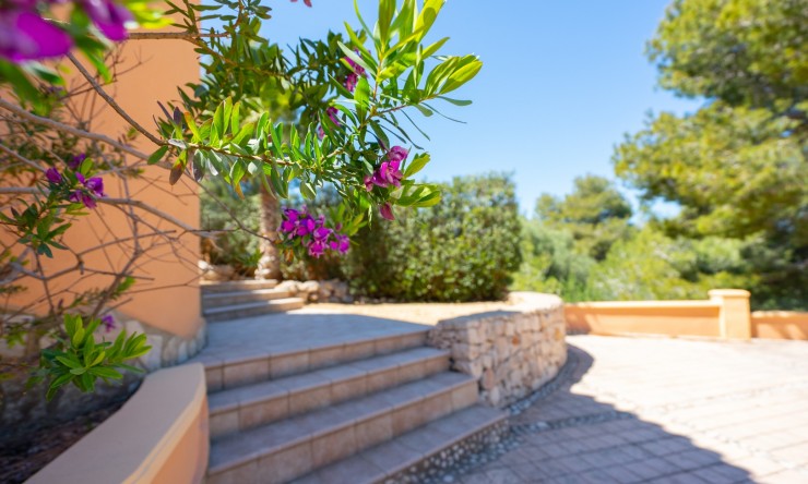 Resale - Villa -
Jávea - Costa Nova