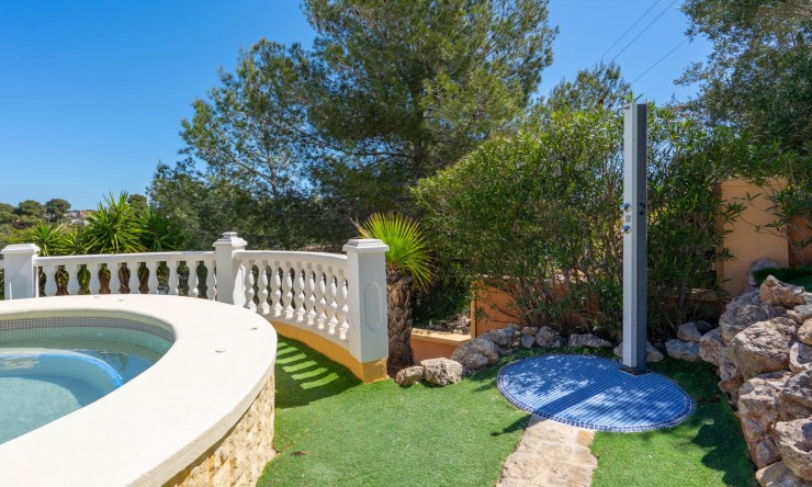 Resale - Villa -
Jávea - Costa Nova