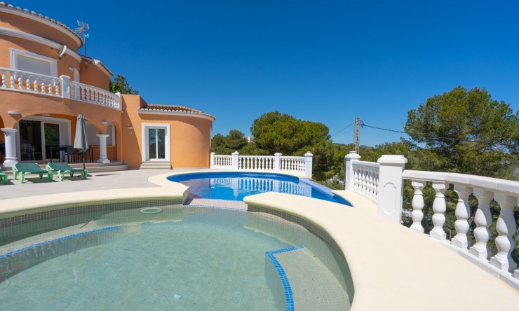 Resale - Villa -
Jávea - Costa Nova