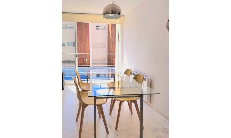 Resale - Apartment -
Jávea - Port
