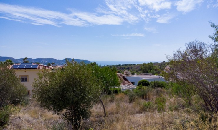 Resale - Plot -
Moraira - Benimeit