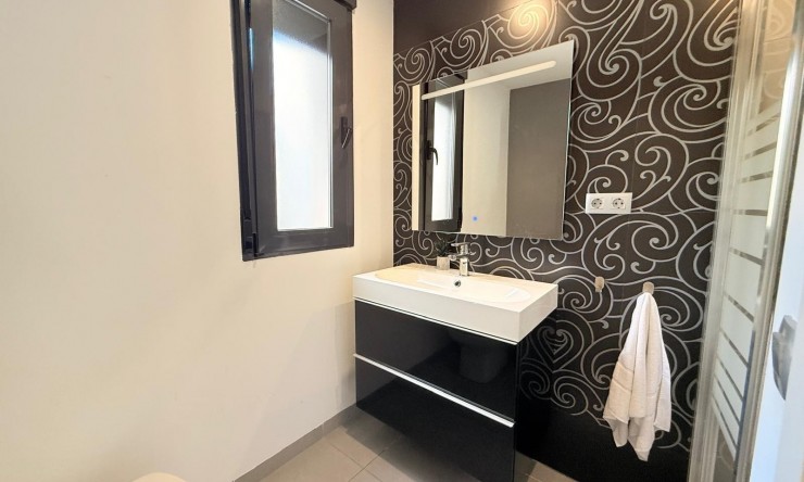 Resale - Villa -
Altea