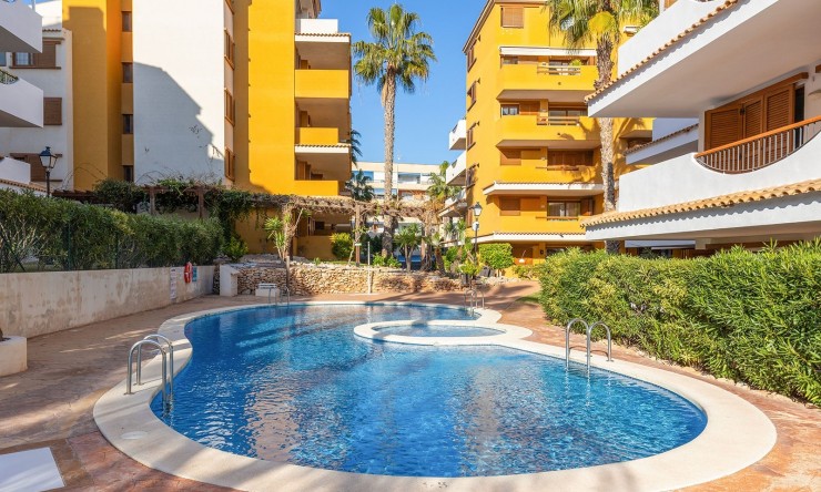 Revente - Appartement -
Torrevieja