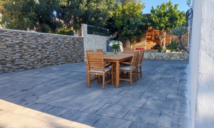 Resale - Villa -
Calpe / Calp - Carrió - La Merced - Los Pinos