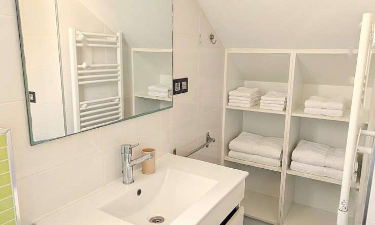 Resale - Villa -
Calpe / Calp - Carrió - La Merced - Los Pinos