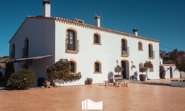 Wiederverkauf - Villa -
Lorca