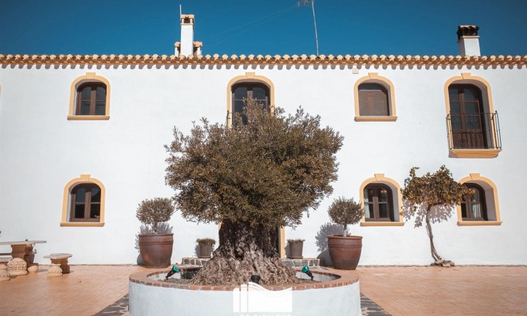 Wiederverkauf - Villa -
Lorca