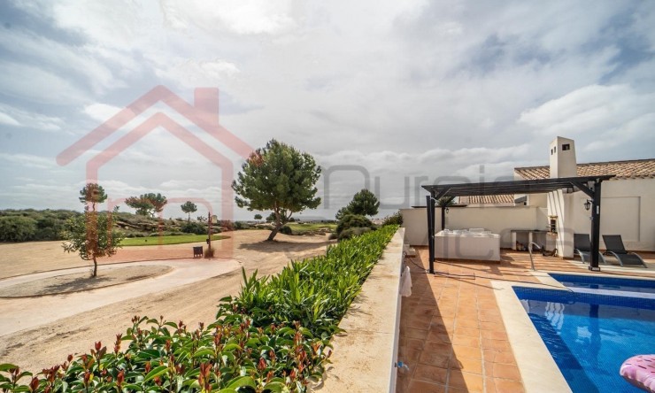 Herverkoop - Villa -
El Valle Golf Resort