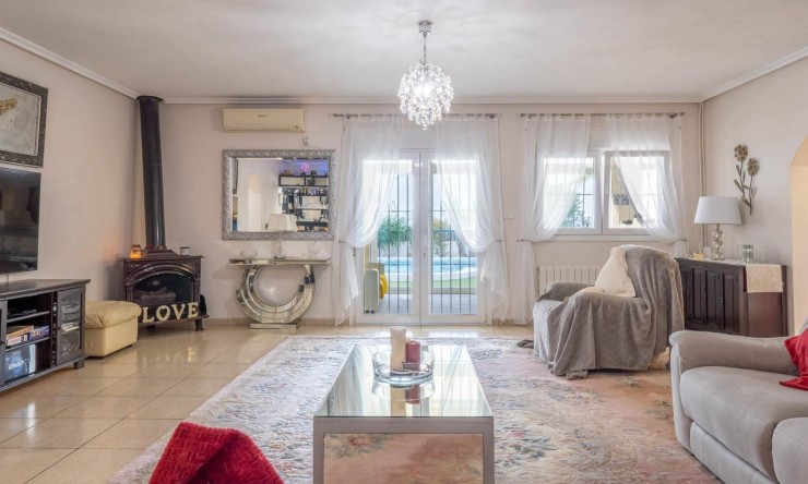 Reventa - Villa -
Lo Santiago,