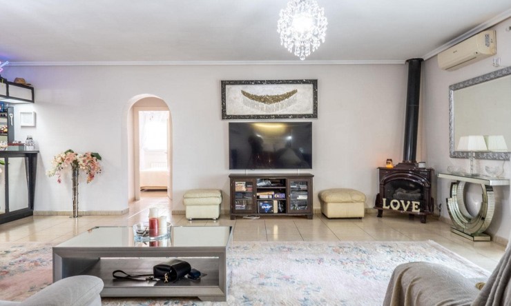 Reventa - Villa -
Lo Santiago,
