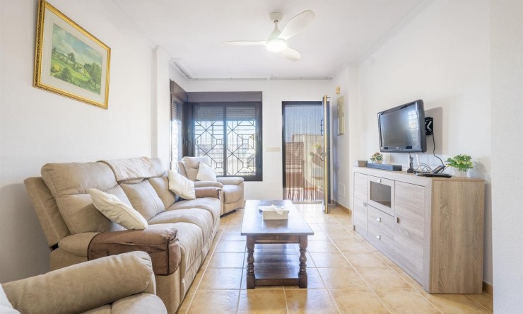 Resale - Townhouse -
San Cayetano
