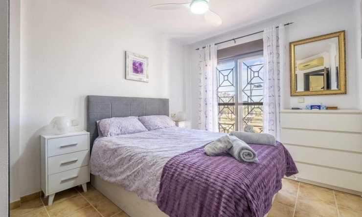 Resale - Townhouse -
San Cayetano
