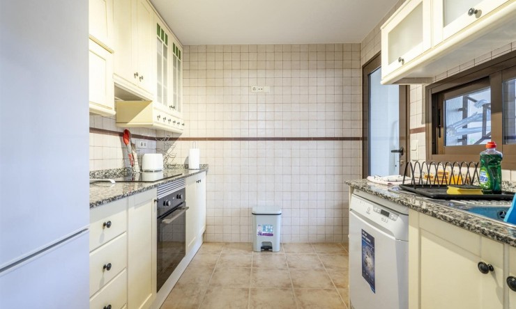 Resale - Townhouse -
San Cayetano