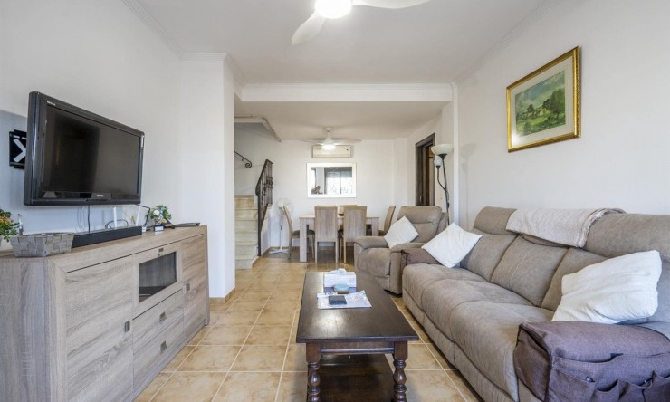 Resale - Townhouse -
San Cayetano