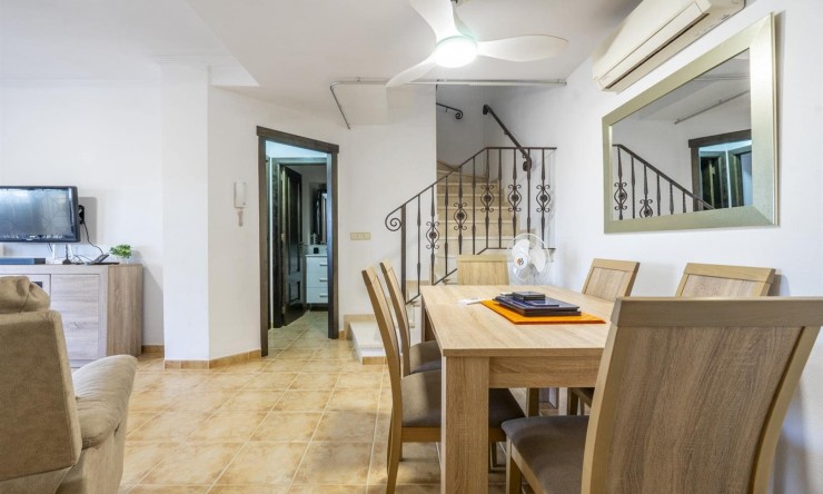 Resale - Townhouse -
San Cayetano