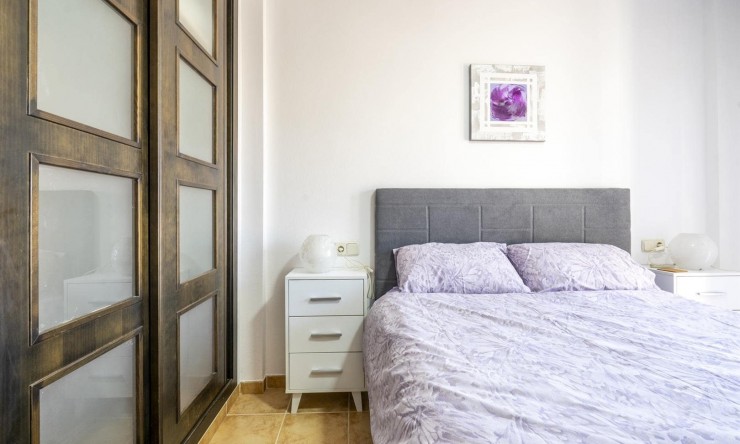 Resale - Townhouse -
San Cayetano