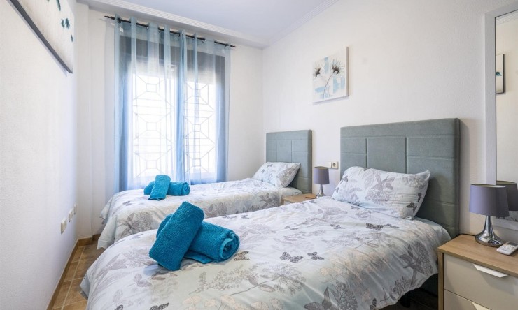 Resale - Townhouse -
San Cayetano