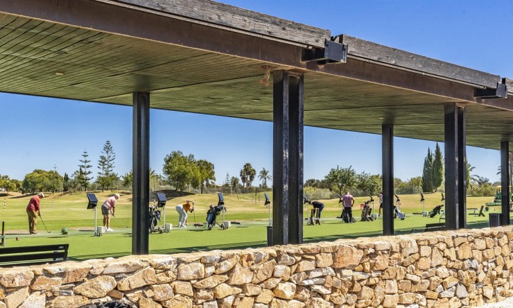 Reventa - Apartamento -
Roda Golf Resort