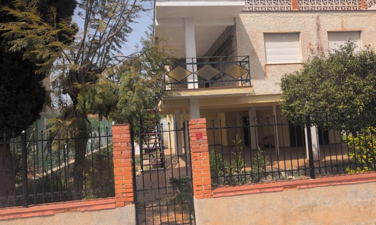 Herverkoop - Villa -
Los Alcazares