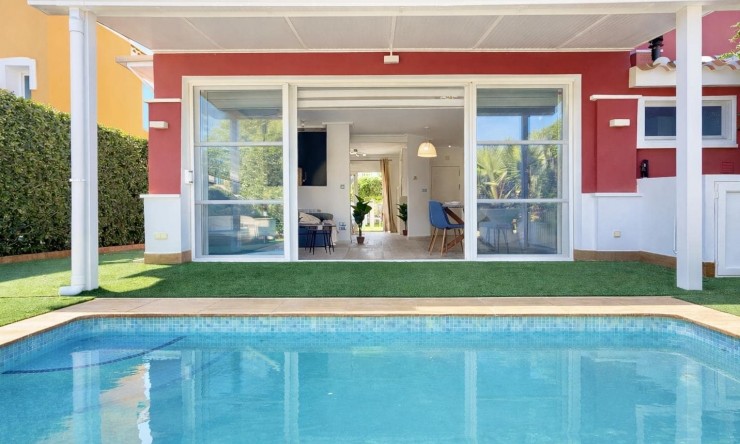 Resale - Villa -
Mar Menor Golf Resort