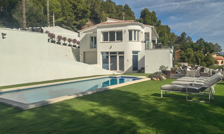 Resale - Villa -
Calpe