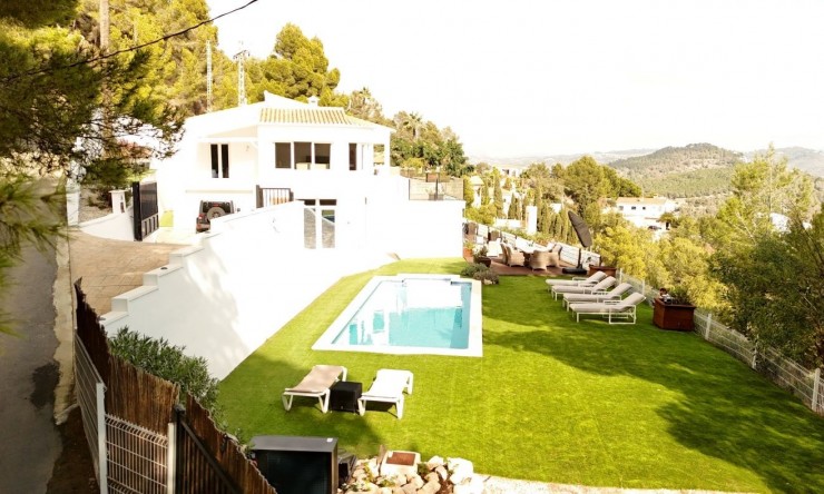 Resale - Villa -
Calpe