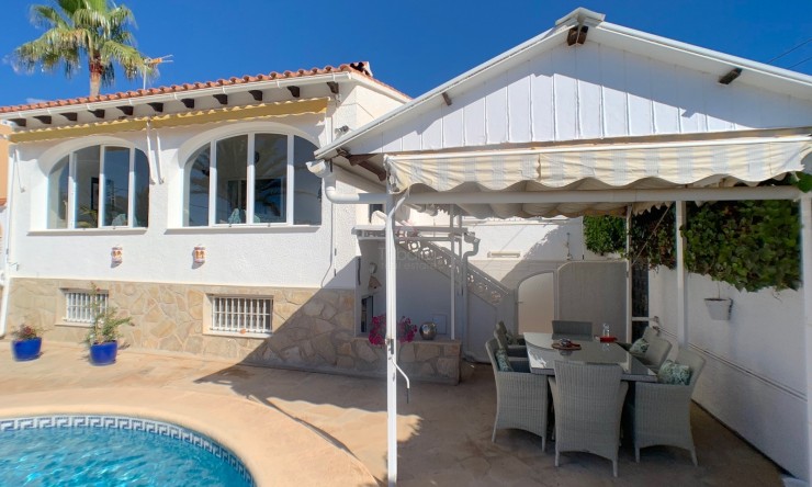 Rynek Wtórny - Willa -
Moraira - Moravit - Cap Blanc