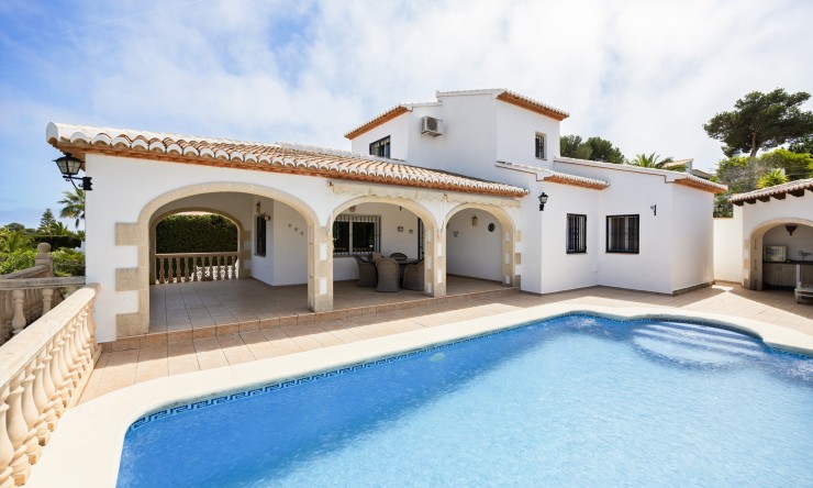 Resale - Villa -
Jávea / Xàbia - Portichol - Balcón al Mar