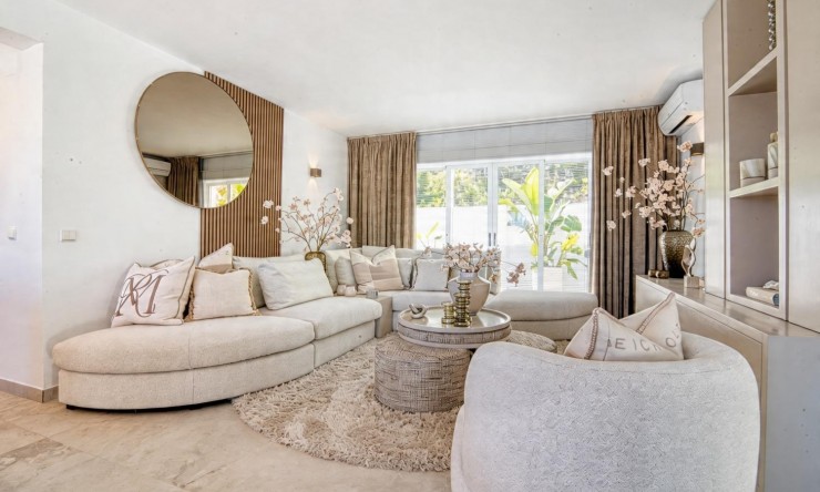 Herverkoop - Villa -
Jávea - Piver
