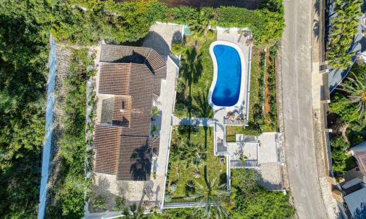 Herverkoop - Villa -
Jávea - Piver