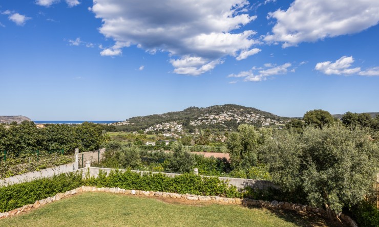 Wiederverkauf - Villa -
Jávea / Xàbia - Partides comunes - Adsubia