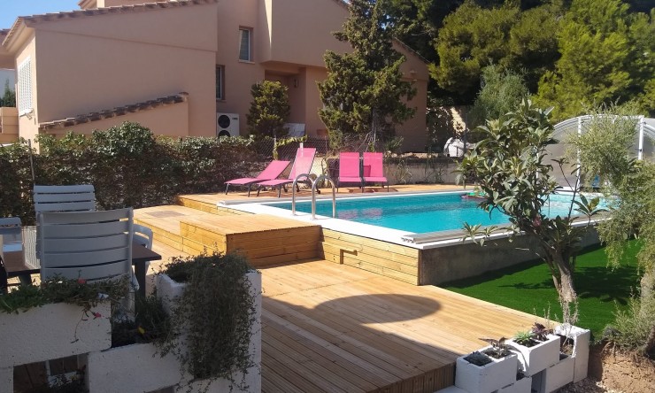 Wiederverkauf - Villa -
Calpe / Calp - Marisol Park - Ortembach - Los Almendros