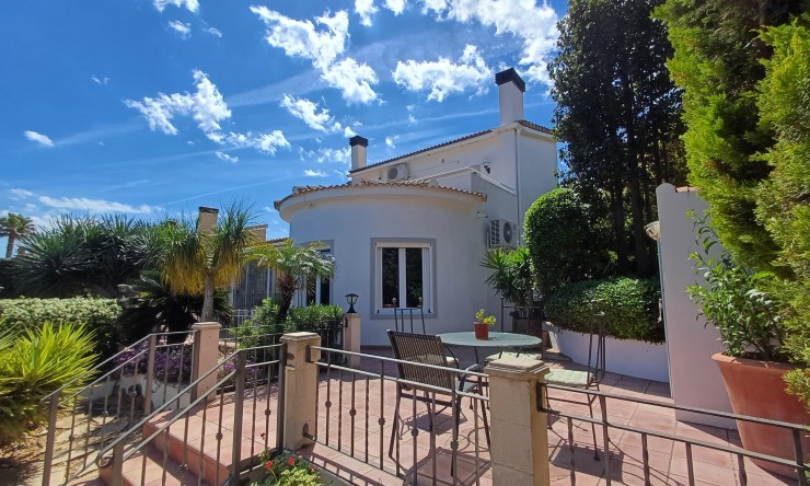 Nueva construcción  - Villa -
Gata de Gorgos