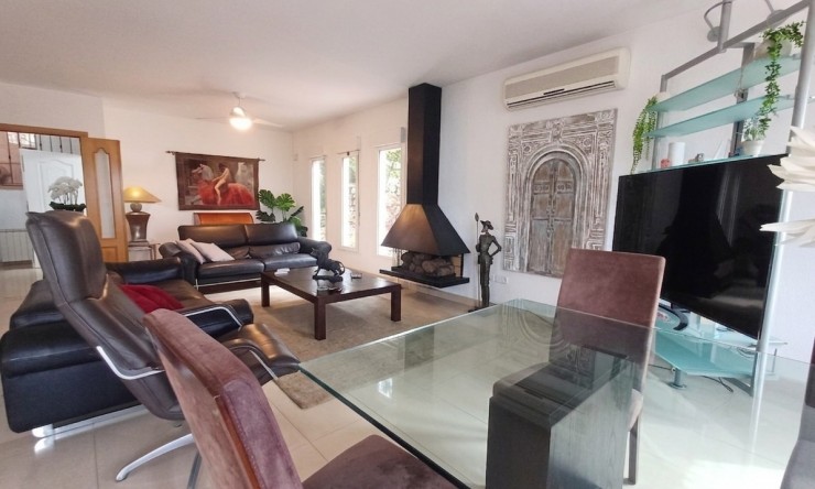 Nueva construcción  - Villa -
Gata de Gorgos