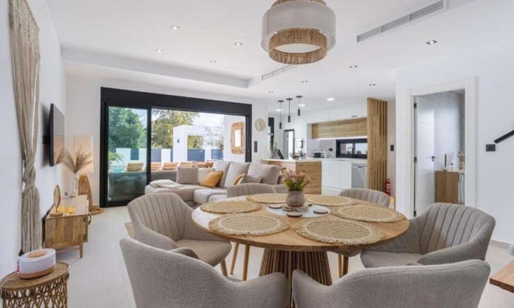Resale - Villa -
Dolores
