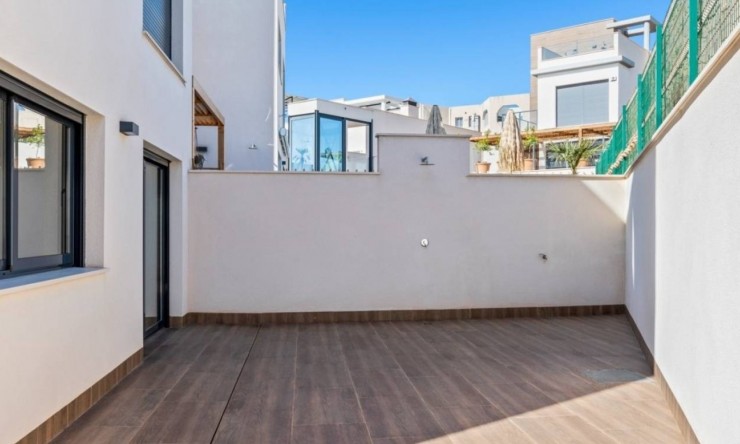 Reventa - Apartamento -
San Miguel de Salinas