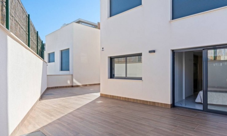 Reventa - Apartamento -
San Miguel de Salinas