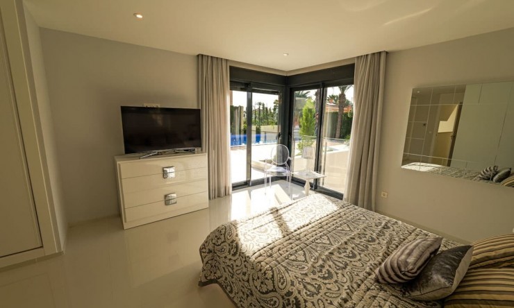 Neue Gebäude - Villa -
Torrevieja