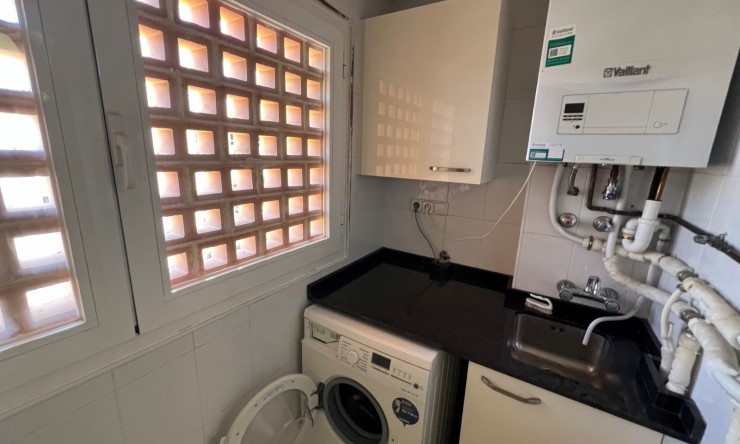 Resale - Apartment -
Albir