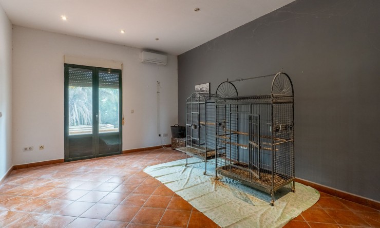 Resale - Villa -
Ondara