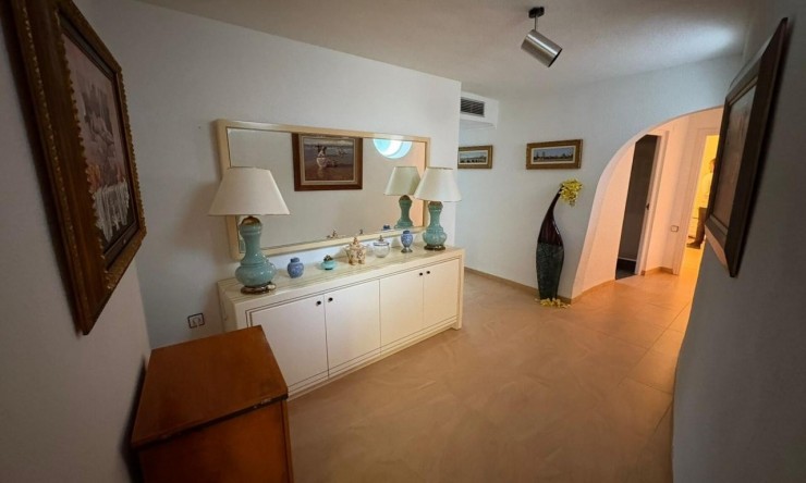 Herverkoop -  -
Altea - La Vieja