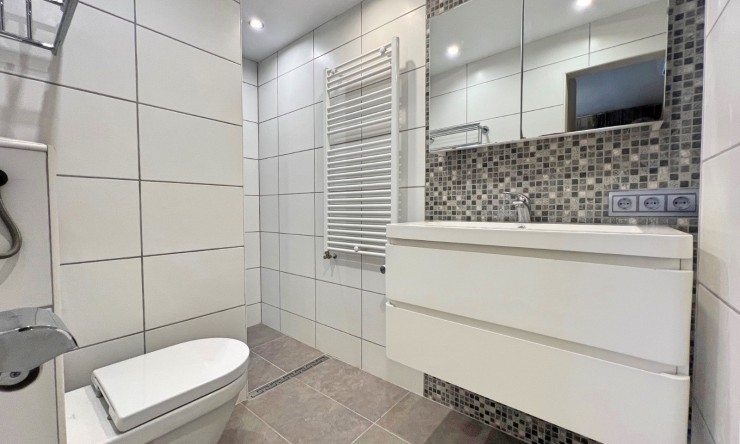 Resale - Apartment -
Albir